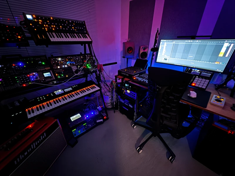 Cross-checking how plugins and audio translate between Windows and Mac is the daily routine here. One keyboard and mouse move between both systems via Synergy, so swapping machines to test a project takes a cursor slide rather than a full context switch.